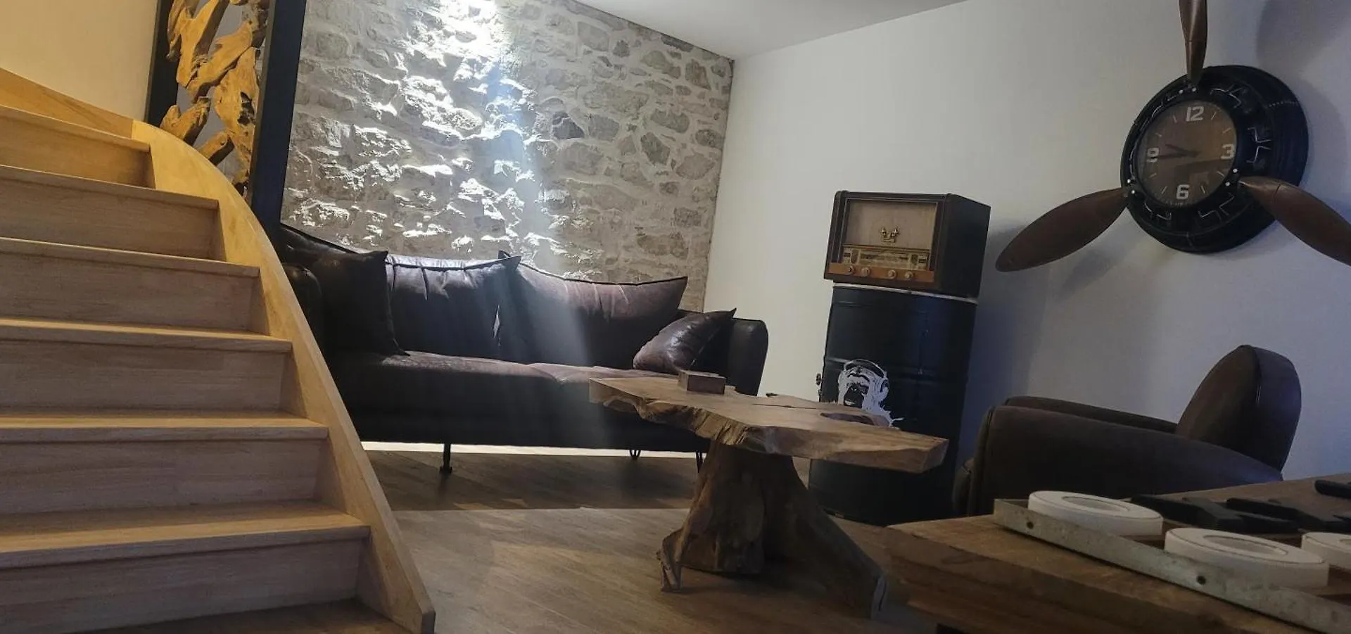 Maison De Jerome Et Cynthia Lannéanou 別荘